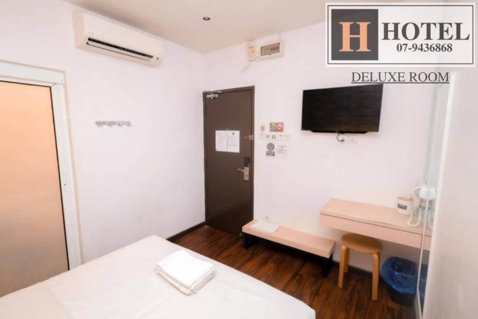 H Hotel Segamat Exteriör bild